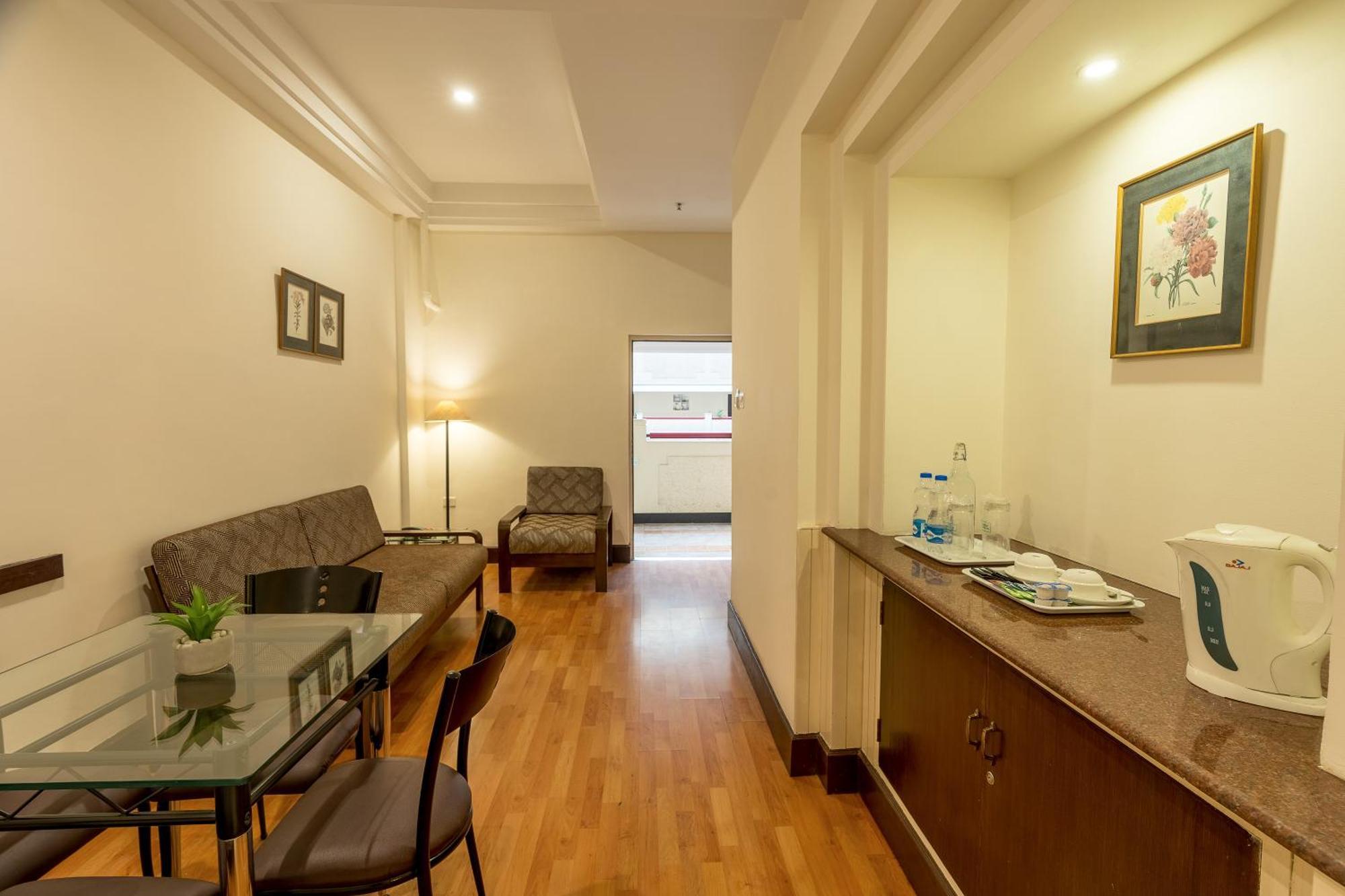 Hotel Ivory Tower Bangalore Exterior foto