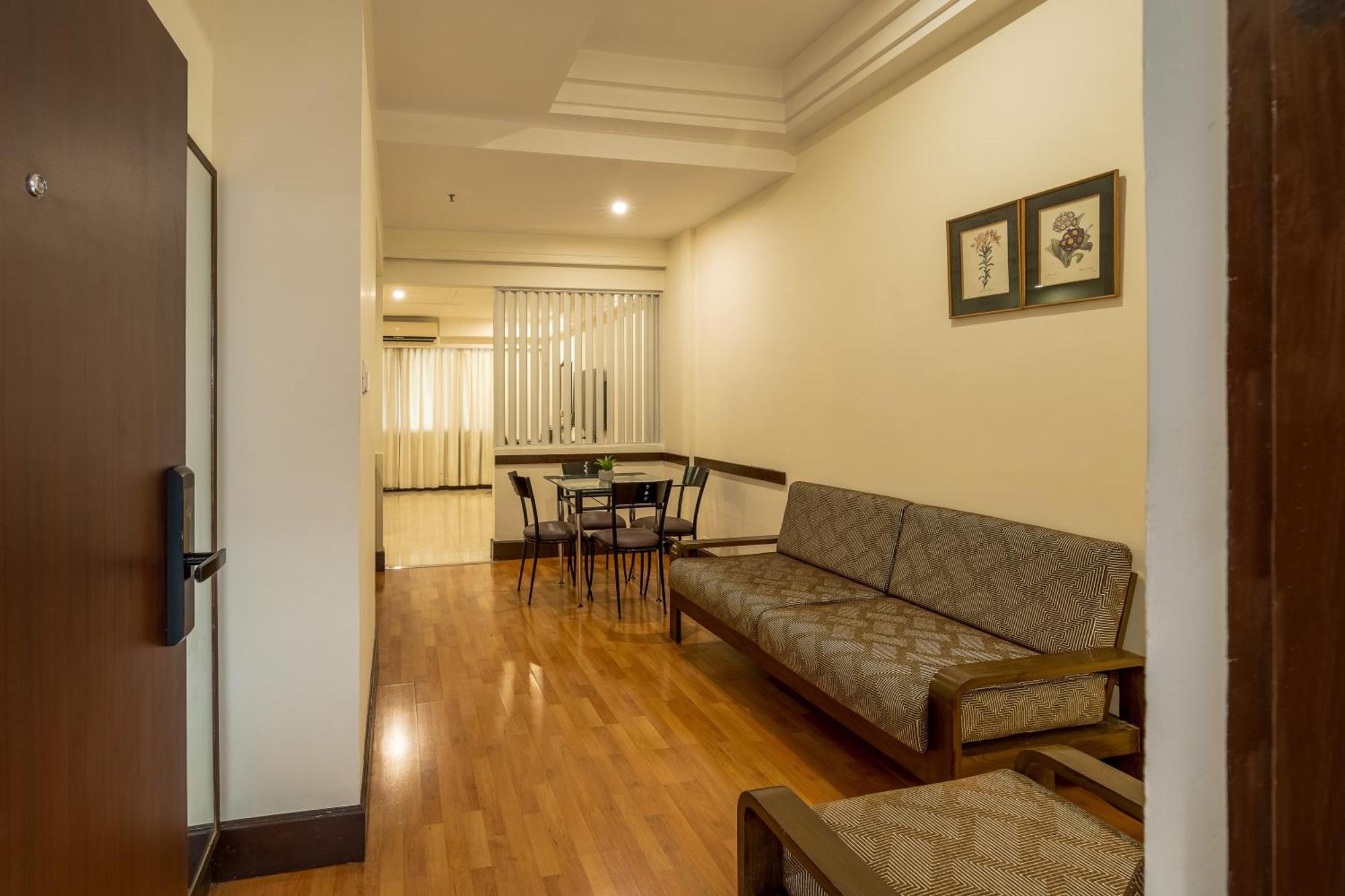 Hotel Ivory Tower Bangalore Exterior foto